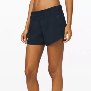 Tracker lululemon short 4”